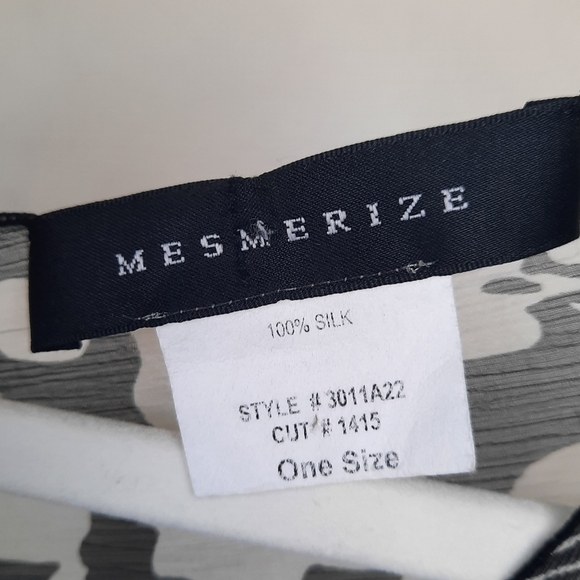 Vintage Mesmerize Silk Floral Animal Print Shawl - Picture 4 of 5